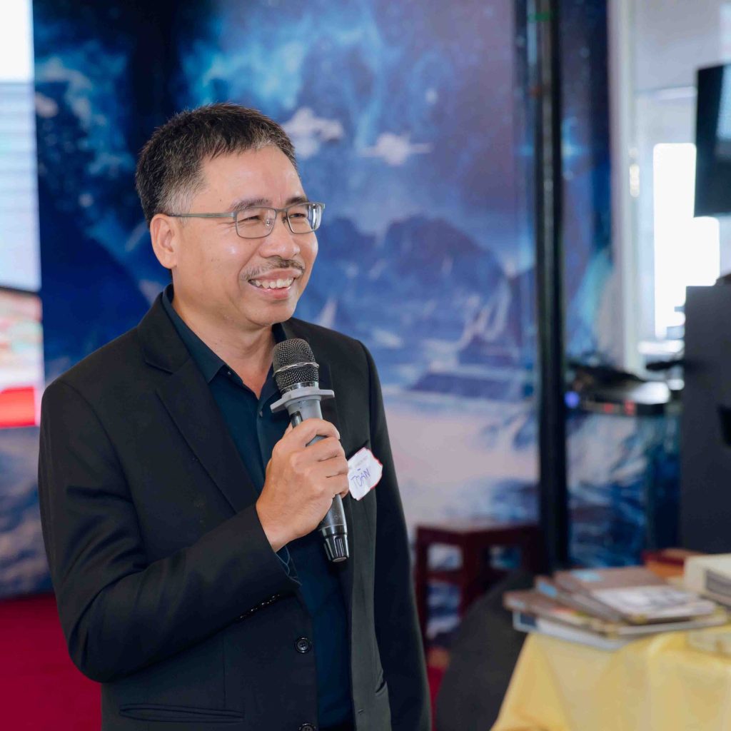 Image #1 from Pham Canh Toan