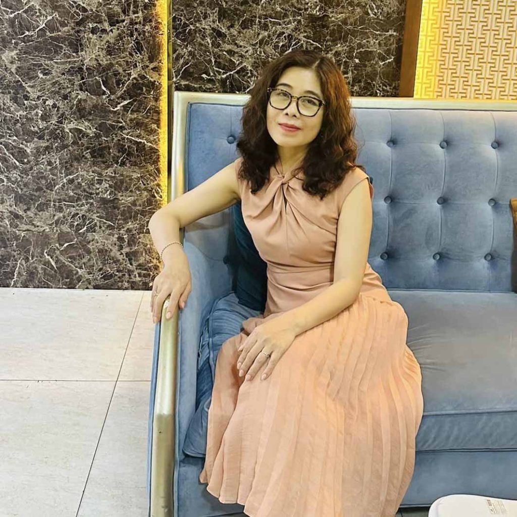 Image #1 from Thu Cuc