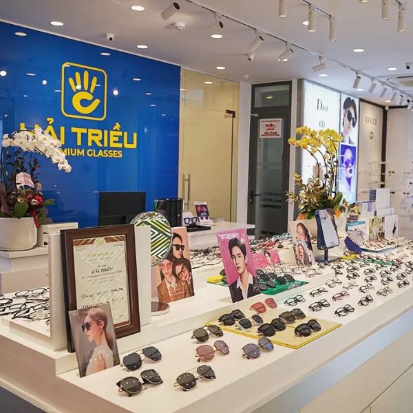 Cửa hàng Mắt kính HẢI TRIỀU