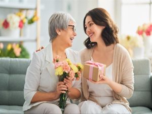 Ý tưởng quà tặng sinh nhật mẹ thể hiện lòng biết ơn, ý nghĩa