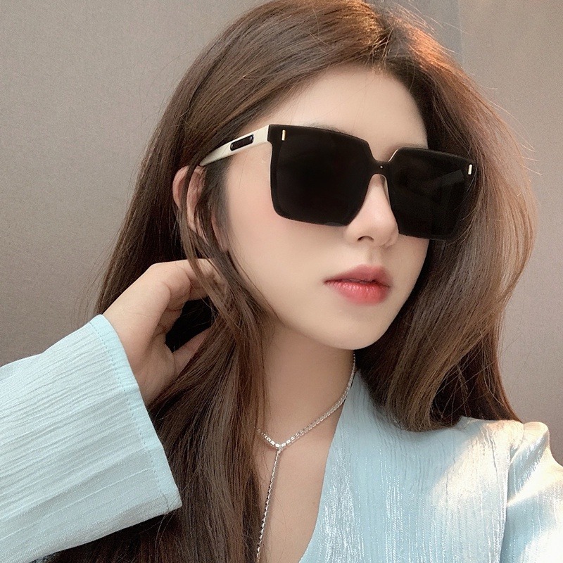 Thông tin về kính mát nữ