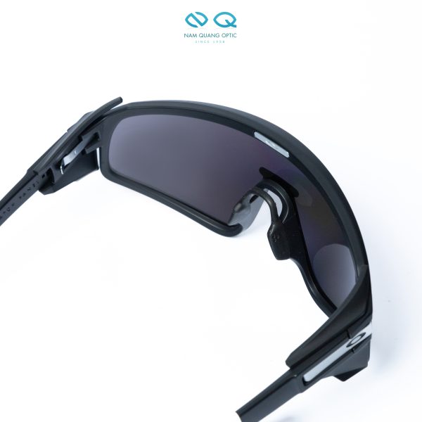 KÍNH MÁT OAKLEY 0OO9404_94040135