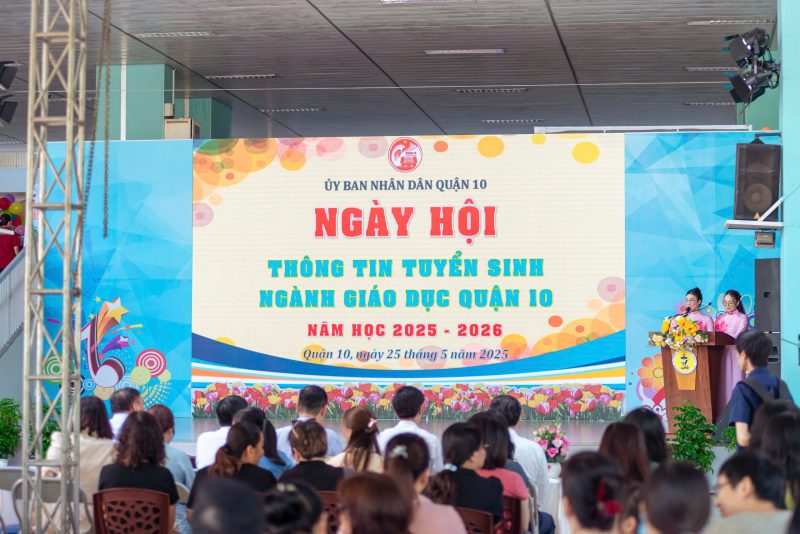 HÌNH SỰ KIỆN NGÀY HỘI TUYỂN SINH QUÂN 10