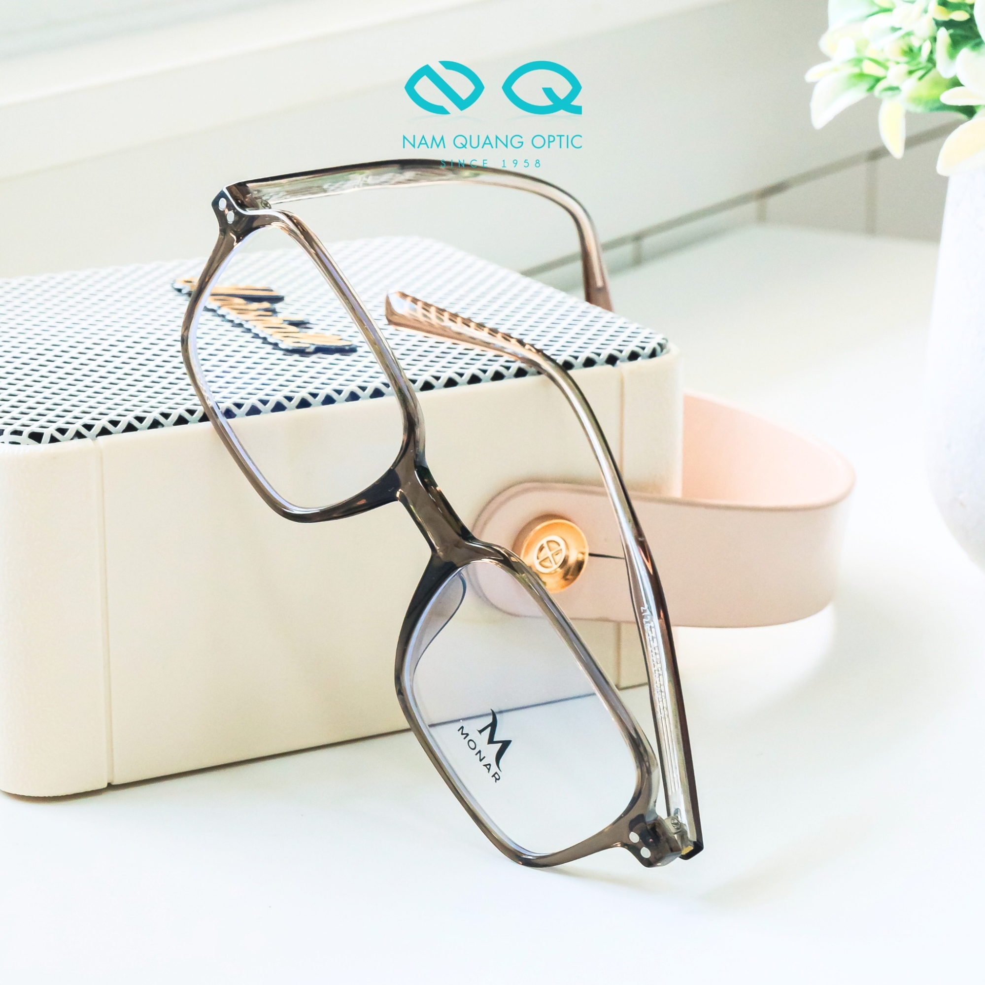 Gong-kinh-mau-xam-29 gọng kính màu xám