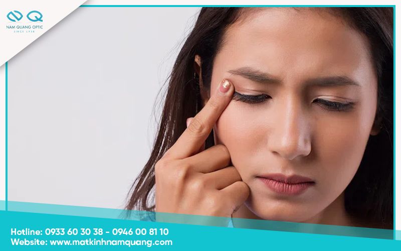 Giật mắt trái nữ là điềm báo hay là triệu chứng bệnh