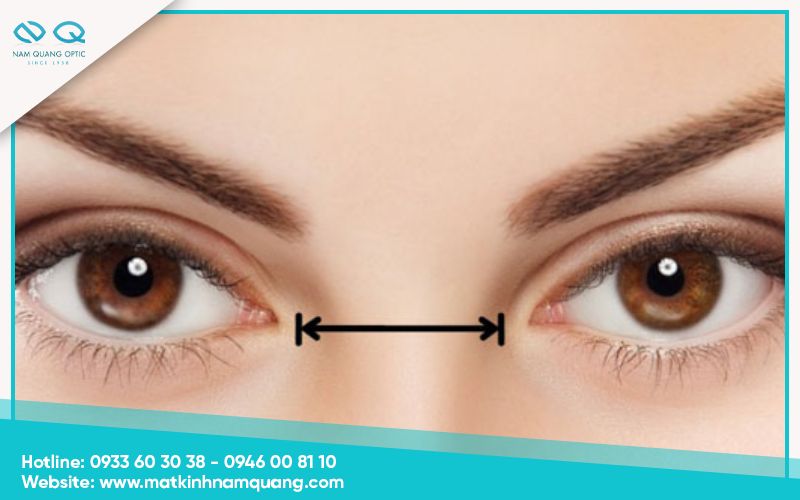 Đo khoảng cách giữa hai mắt Đo khoảng cách giữa hai mắt