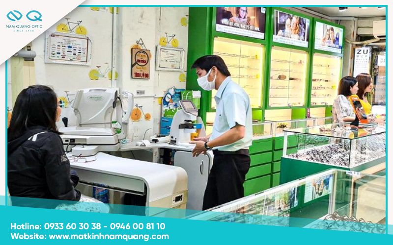 Dia-chi-cat-kinh-can-uy-tin-tai-hcm-7 Mắt kính Titan