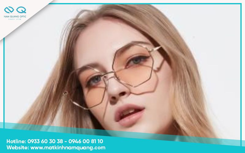 Chọn chất liệu gọng kính