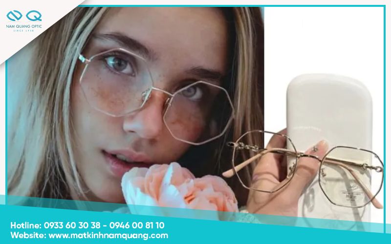 Chọn kích thước gọng kính vừa vặn