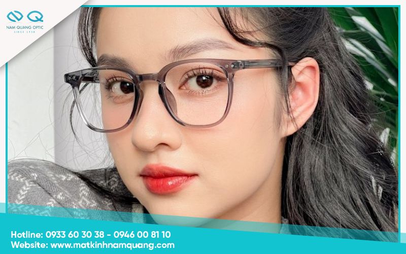 Khuôn mặt trái xoan