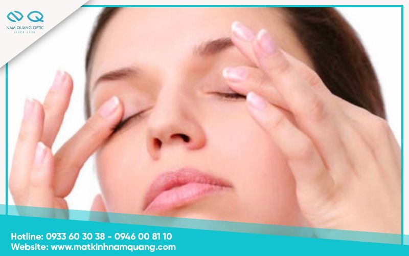 Cách massage mắt khi mỏi mắt