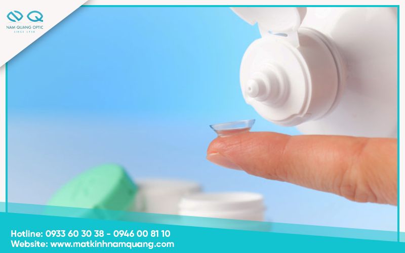 Dị ứng với dung dịch bảo quản và làm sạch