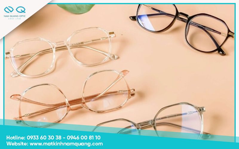 Chọn kính theo xu hướng thay vì theo gương mặt