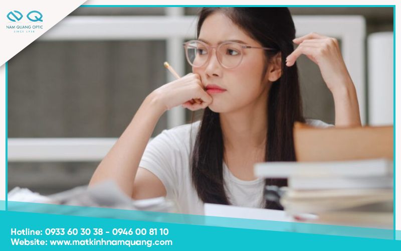 Nguoi-bi-can-nhe-co-nen-deo-kinh-khong-2 Cận thị nhẹ là gì? Bao nhiêu độ được xem là cận nhẹ?