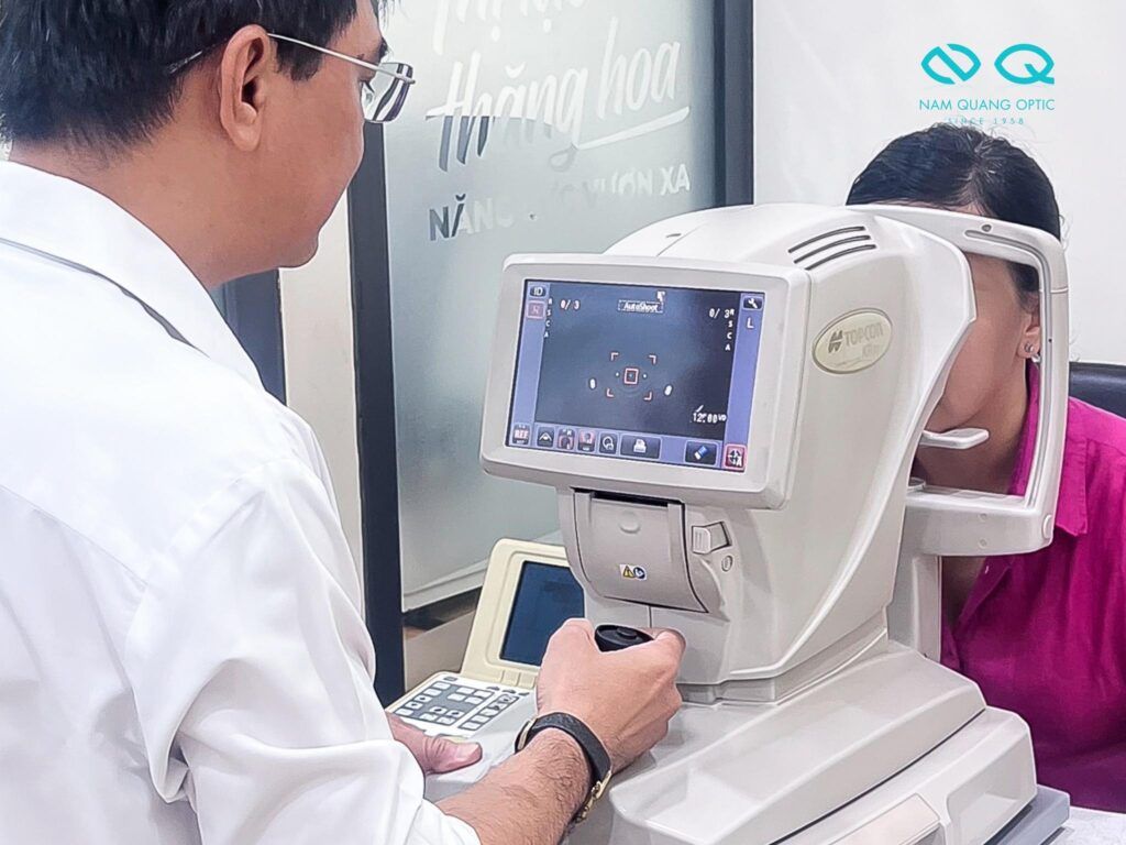 kiểm tra thị lực mắt lão thị