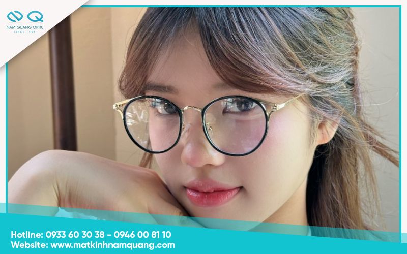 Chọn kiểu kính theo phong cách Chọn kiểu kính theo phong cách