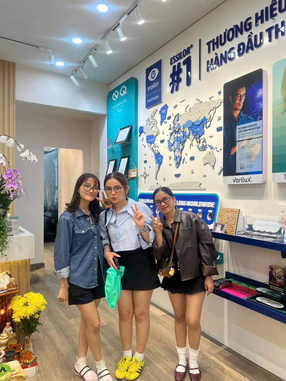 Khách quốc tế check in Nam Quang
