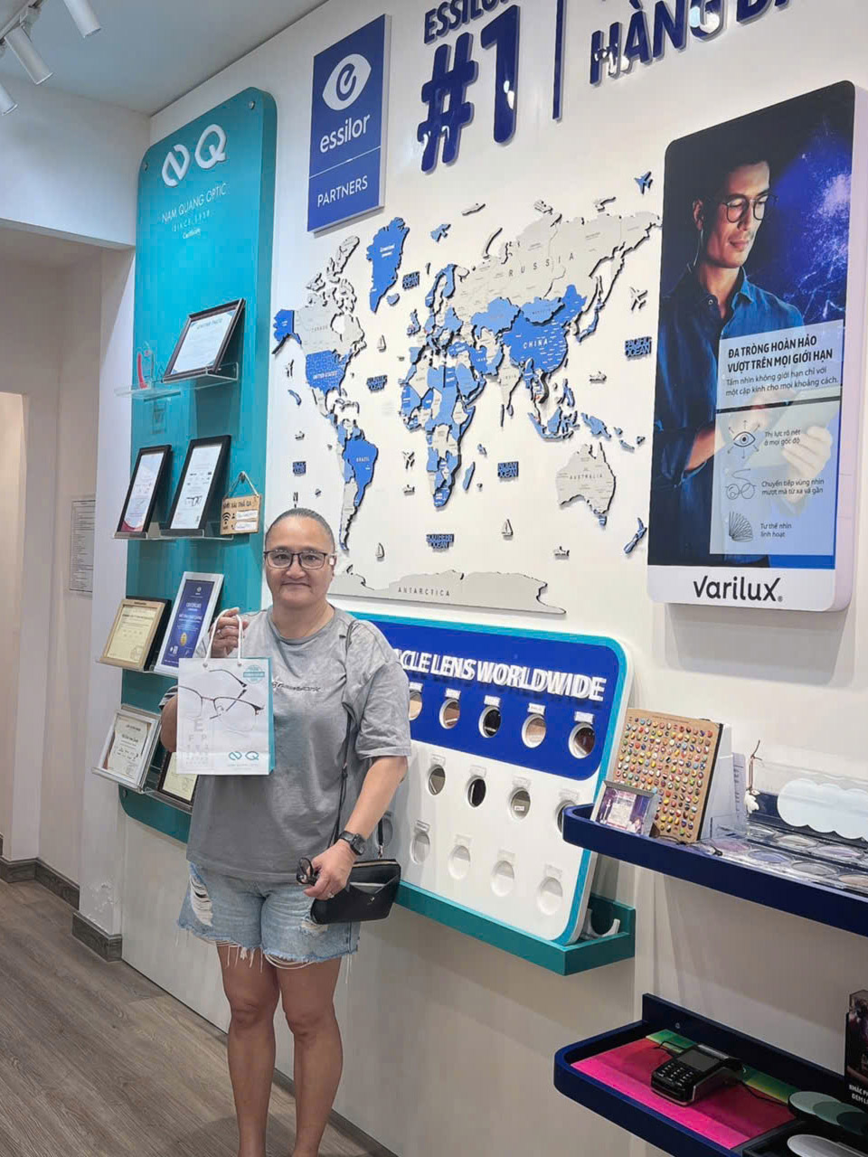 Khách quốc tế check in Nam Quang