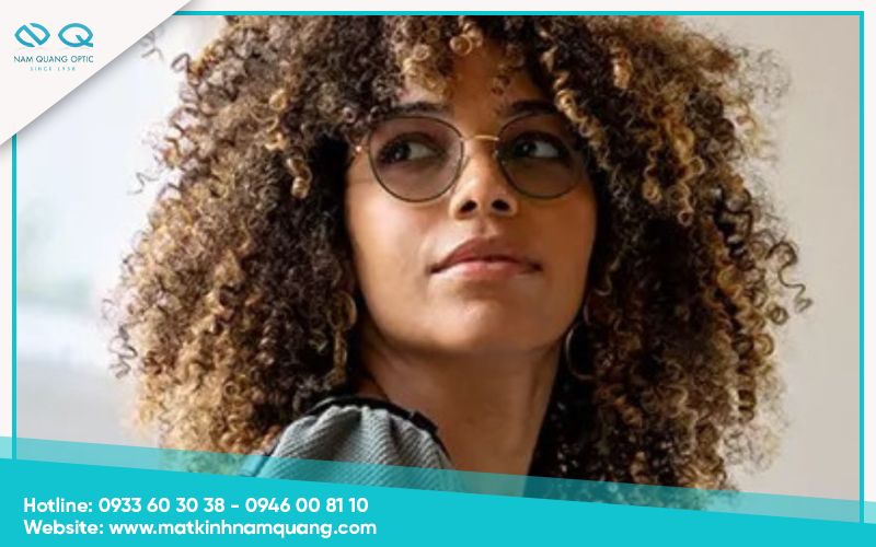 Chọn màu kính theo màu da trung bình tông lạnh