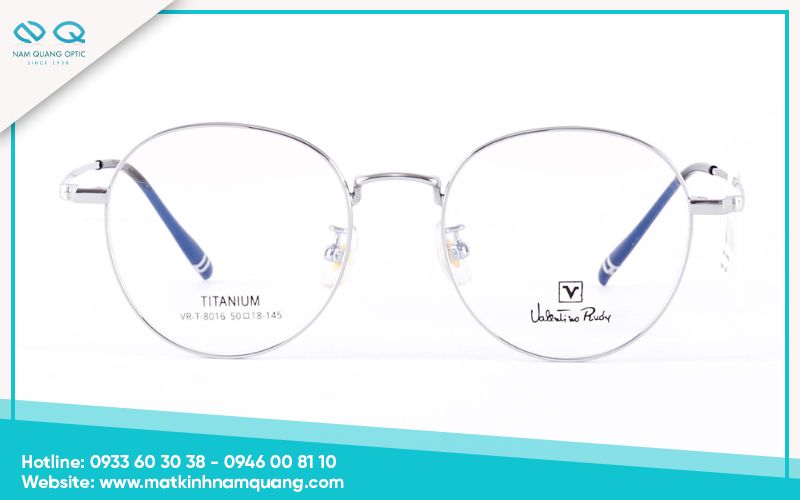 Chọn màu kính theo màu da ngăm tông lạnh