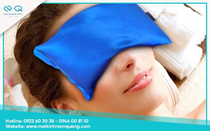 Chuom-nong-mat-co-tac-dung-gi-10 Các bước chườm nóng mắt