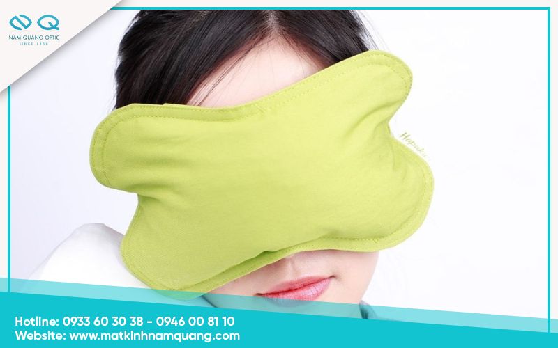 Chuom-nong-mat-co-tac-dung-gi-9 Thời điểm nên chườm nóng mắt