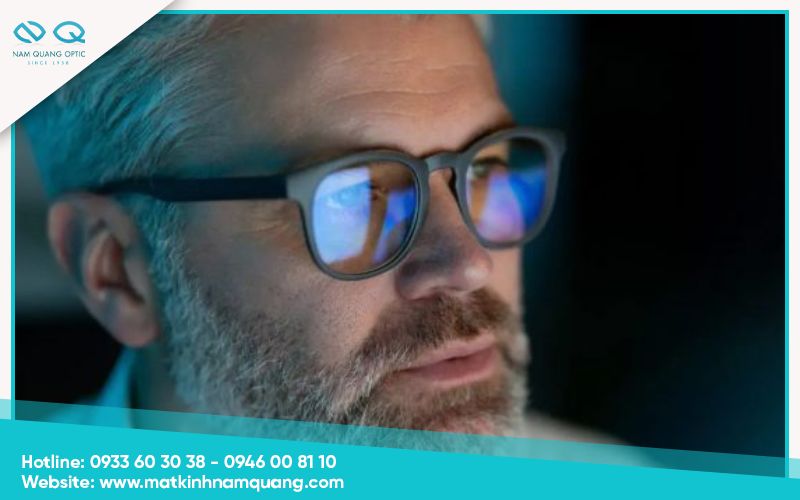 Cach-nhan-biet-kinh-chong-anh-sang-xanh-6 Kinh nghiệm cần biết khi mua kính chống ánh sáng xanh