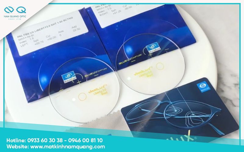 Kính đa tròng Essilor Varilux