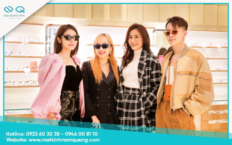 Kinh-mat-tang-thanh-ha-3 Sunnies Studios: thương hiệu đứng sau kính mát Tăng Thanh Hà
