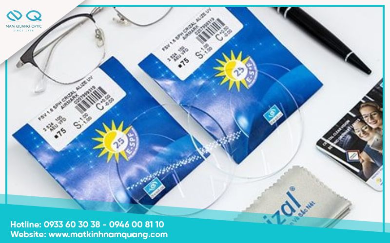 Tròng kính cận chống ánh sáng xanh Essilor