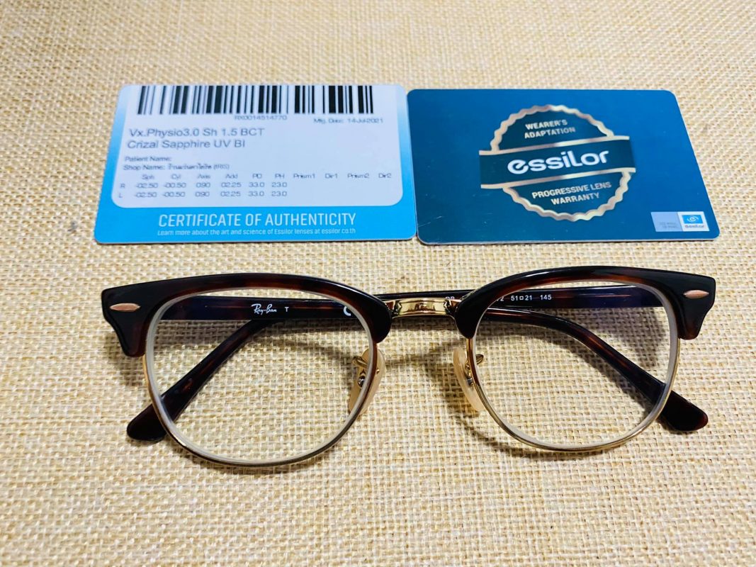 Tròng kính đa tròng Essilor Varilux Physio 3.0 MaxAz thực tế lắp cho khách hàng Tròng kính đa tròng Essilor Varilux Physio 3.0 MaxAz thực tế lắp cho khách hàng
