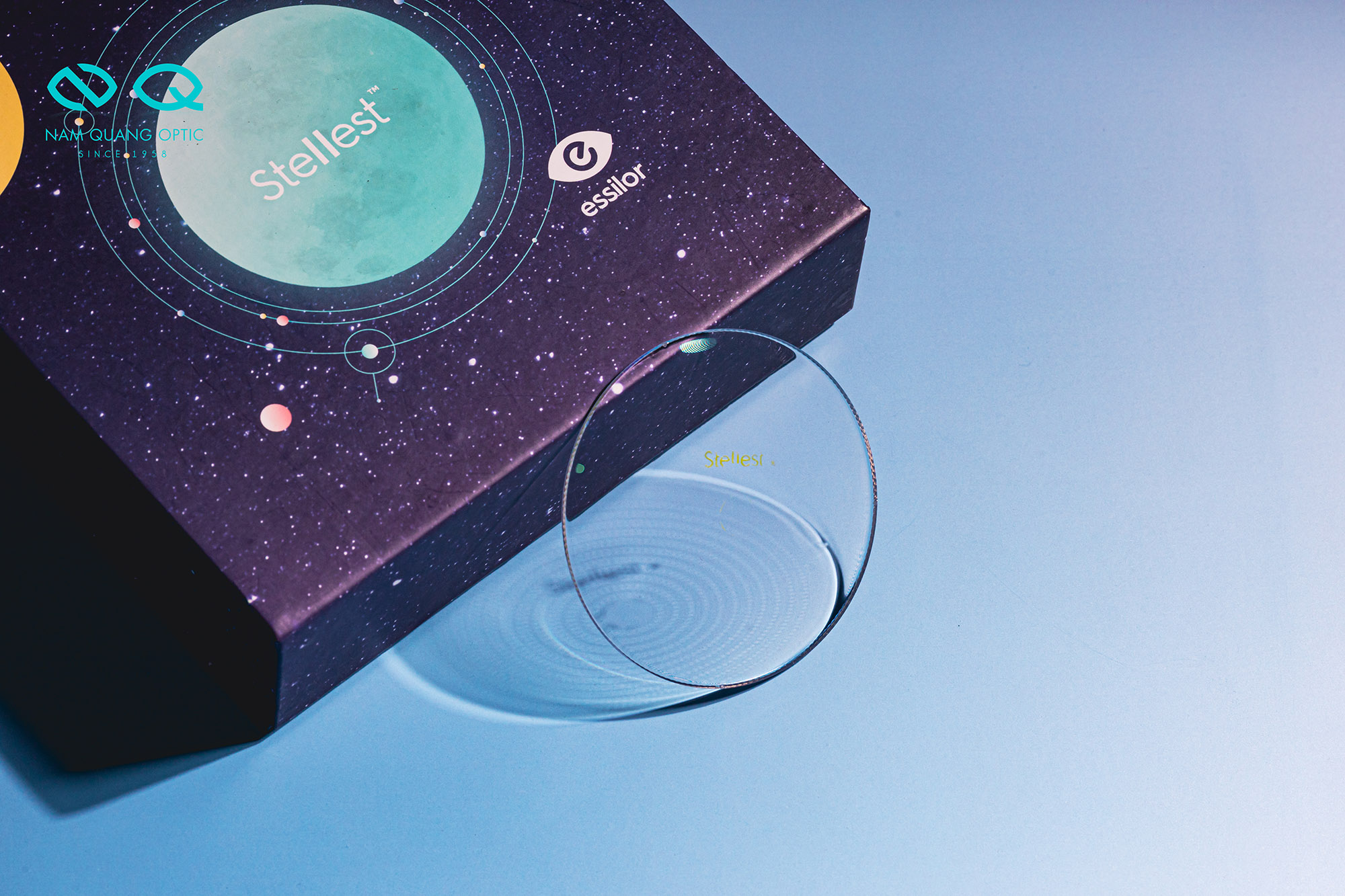 Tròng kính Essilor Stellest kiểm soát tiến triển cận thị Tròng kính Essilor Stellest kiểm soát tiến triển cận thị