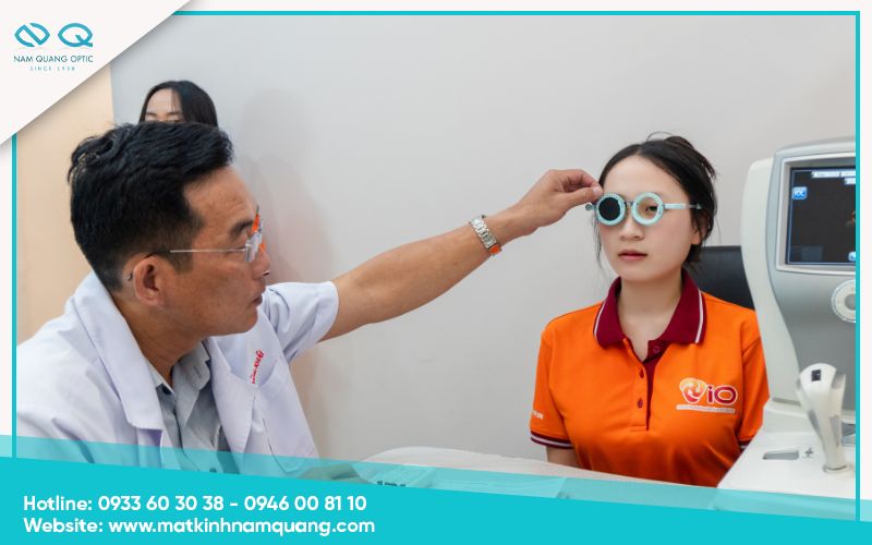 Thời điểm vàng cần đi kiểm tra lại kính