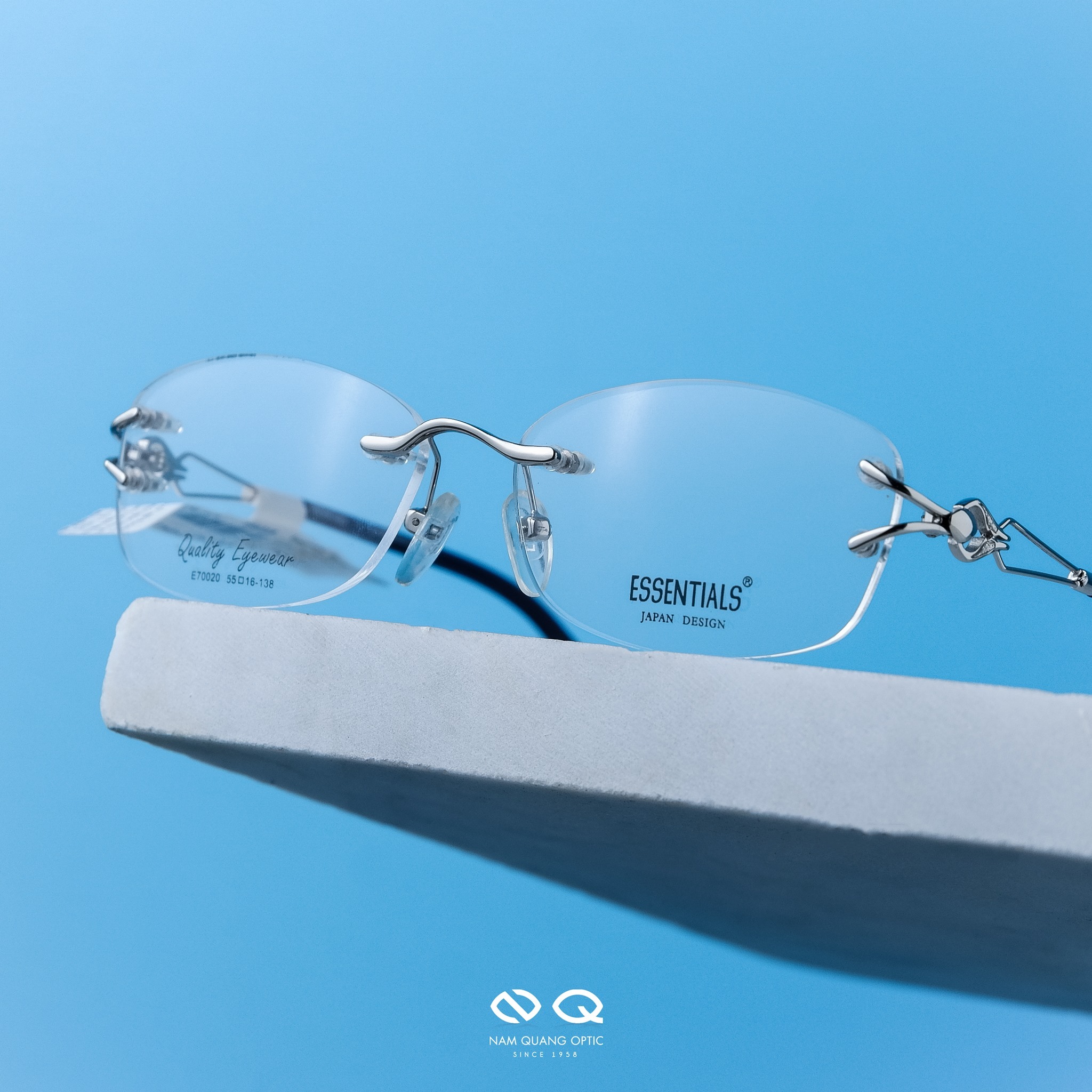 Kính không viền oval