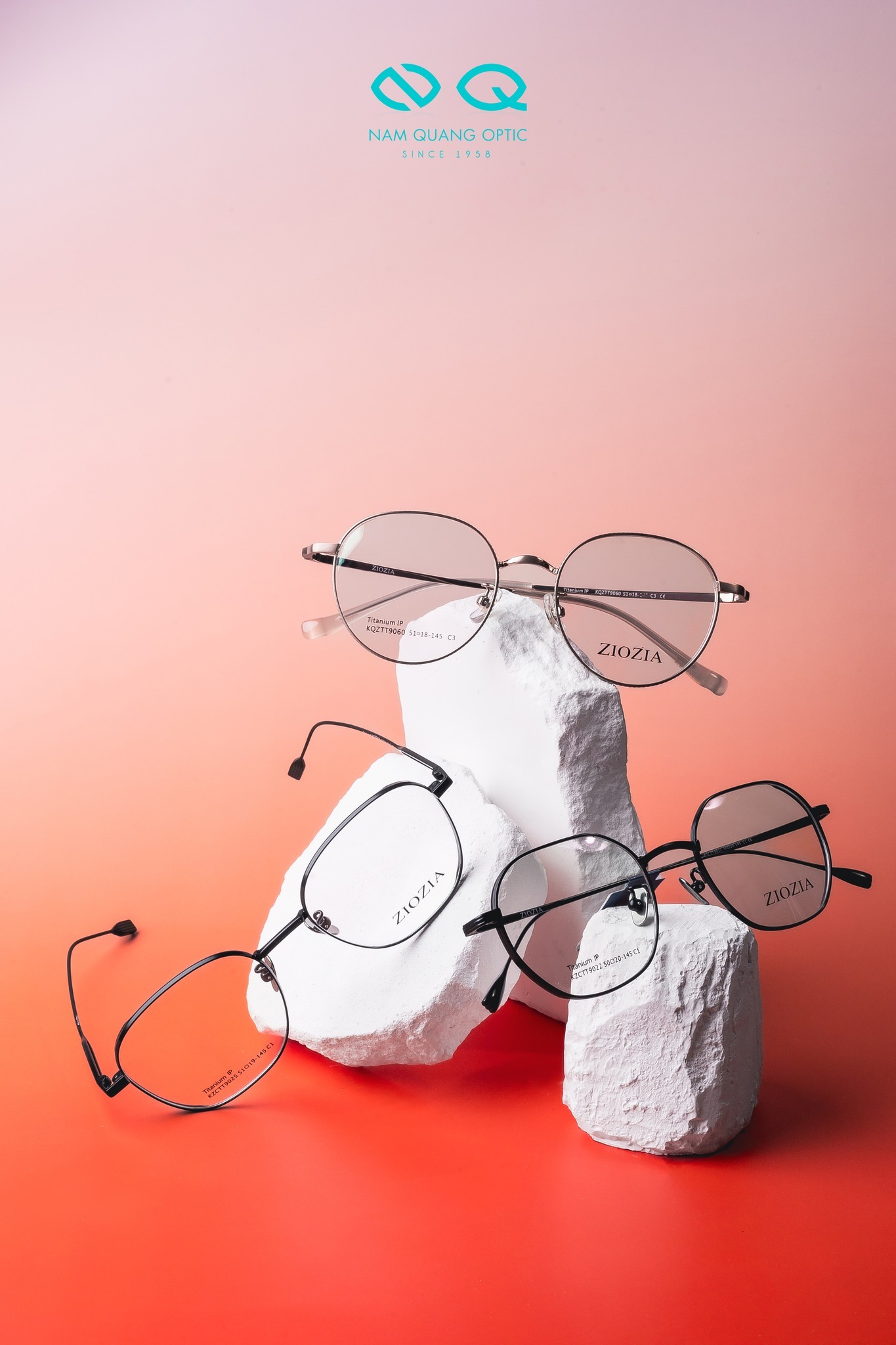 Gọng kính nobita nữ​