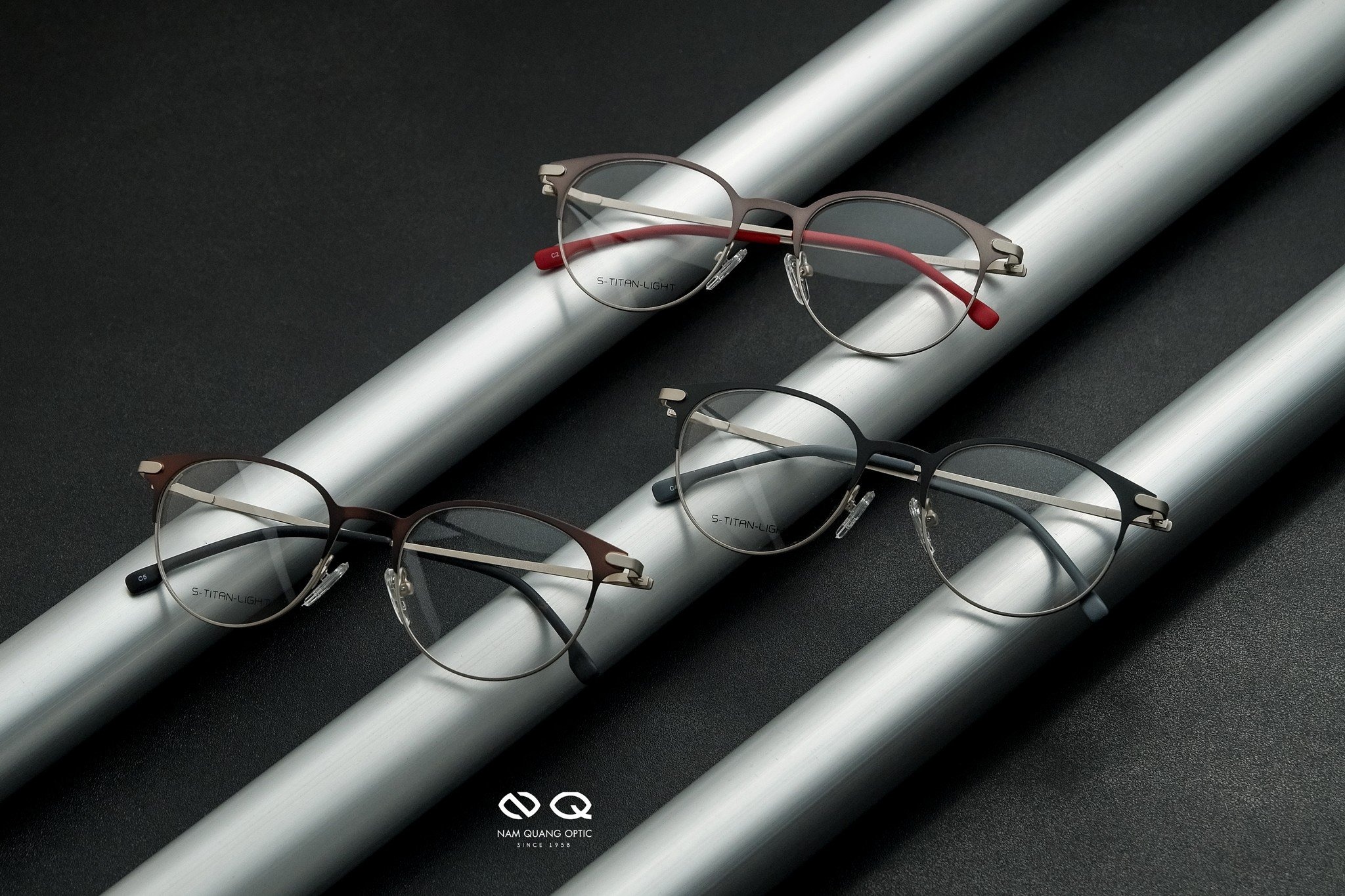 Gọng kính titan tròn