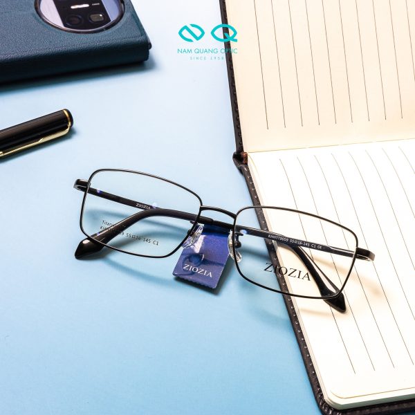 Gọng vuông kim loại