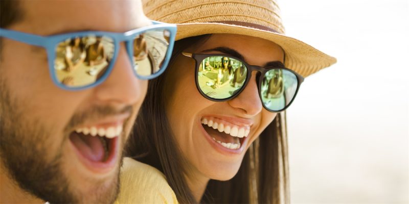 kinh mat trang guong