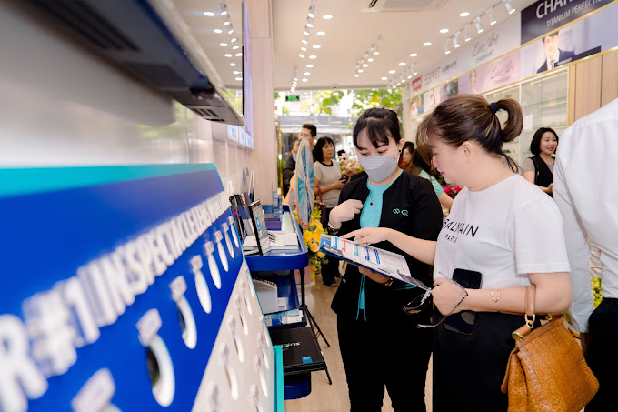 Mắt kính Nam Quang