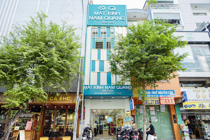 Mat-kinh-quan-10-2 Mắt kính Nam Quang tự tin với đa dạng mẫu mã sản phẩm, thương hiệu cho bạn