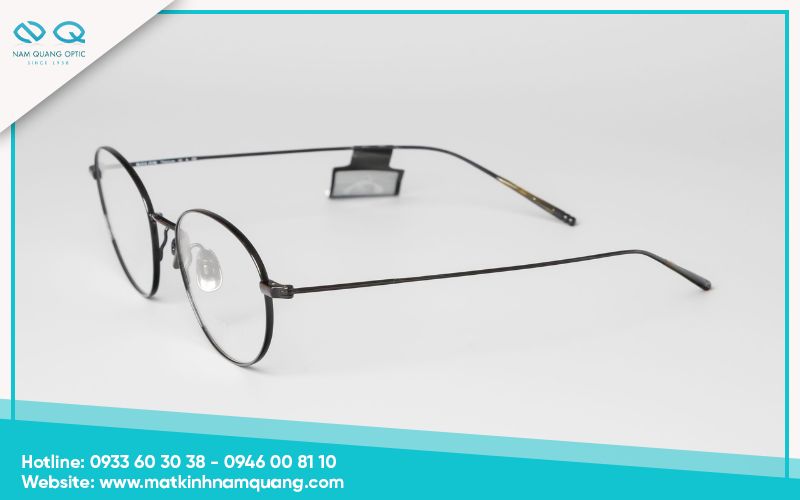 Gọng kim loại mỏng