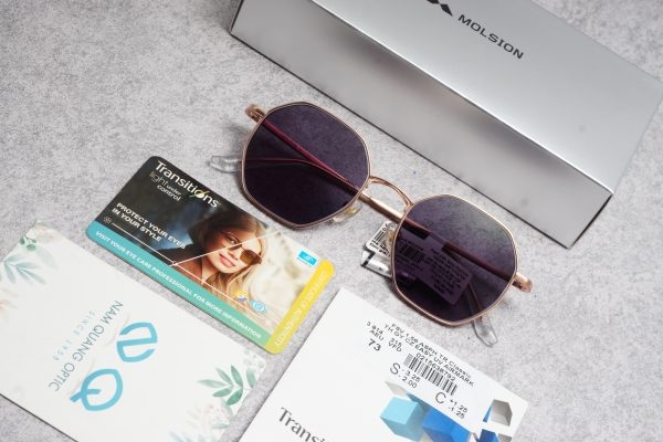 Trong-kinh-essilor -3