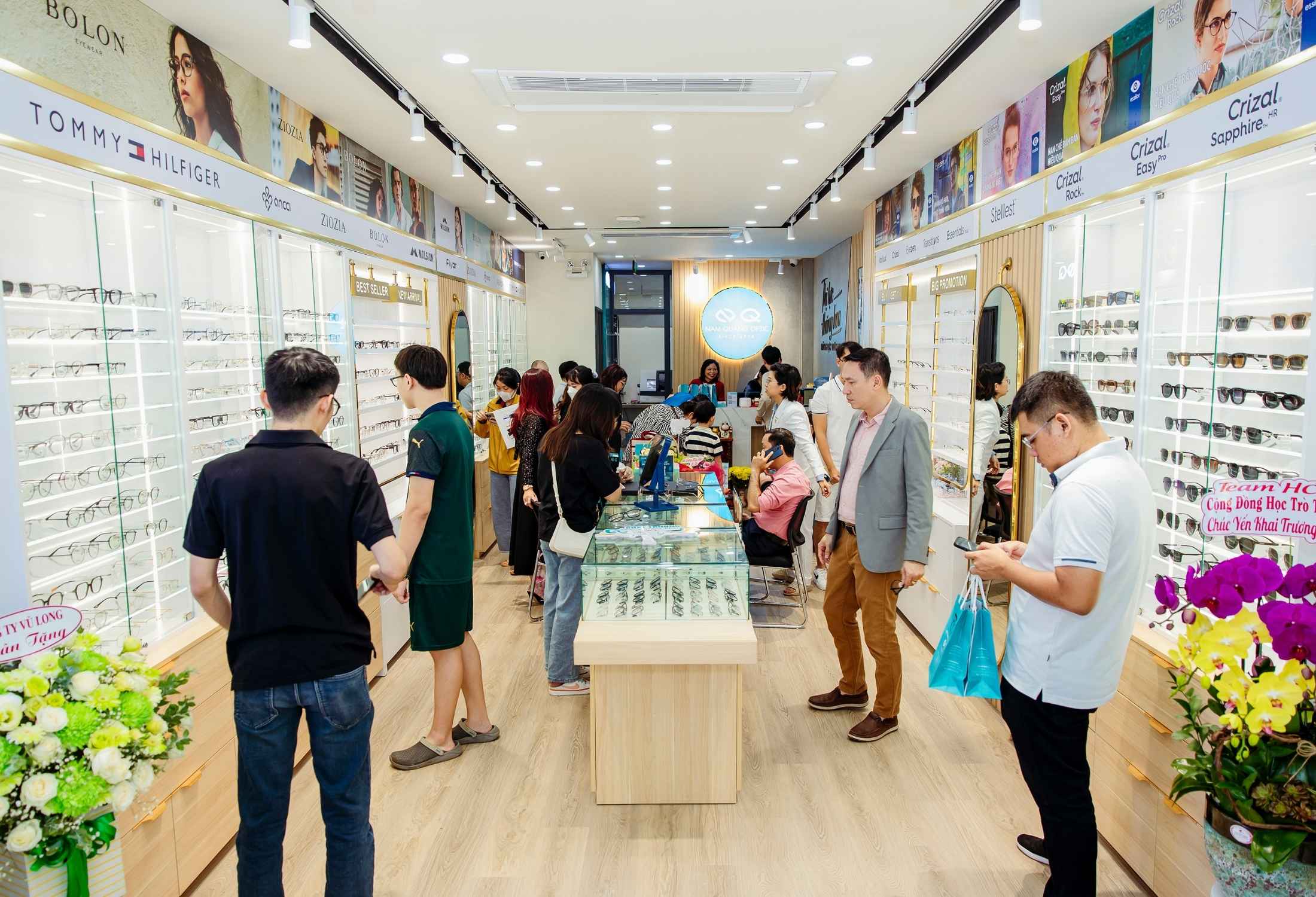 Inside Nam Quang Optical trusted eyewear store in Ho Chi Minh City