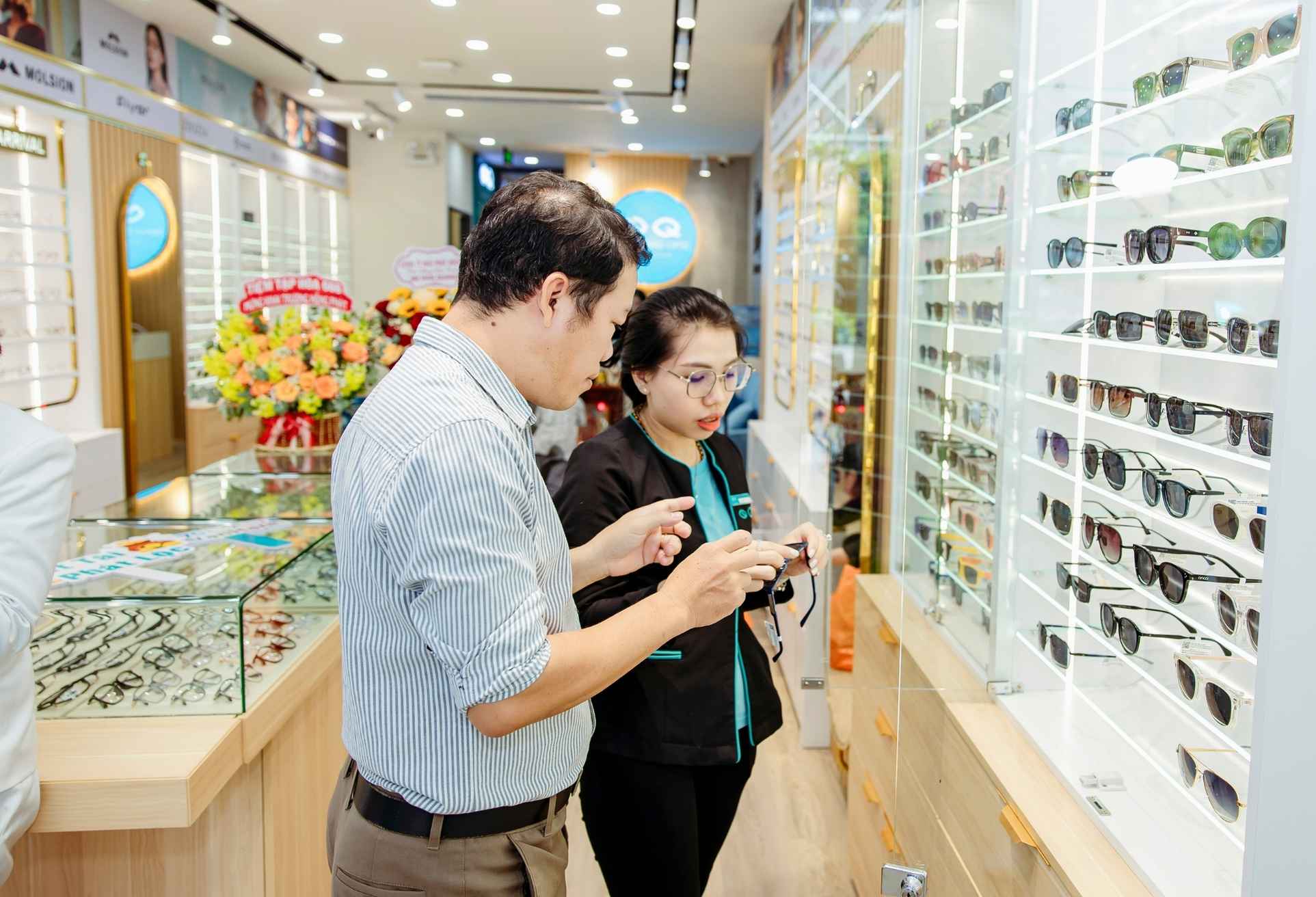 Nose pad replacement for glasses in Ho Chi Minh City