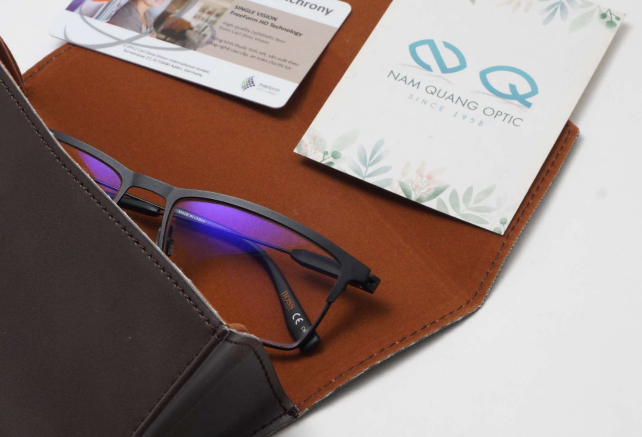 Spare pair of glasses for travelers in Ho Chi Minh City